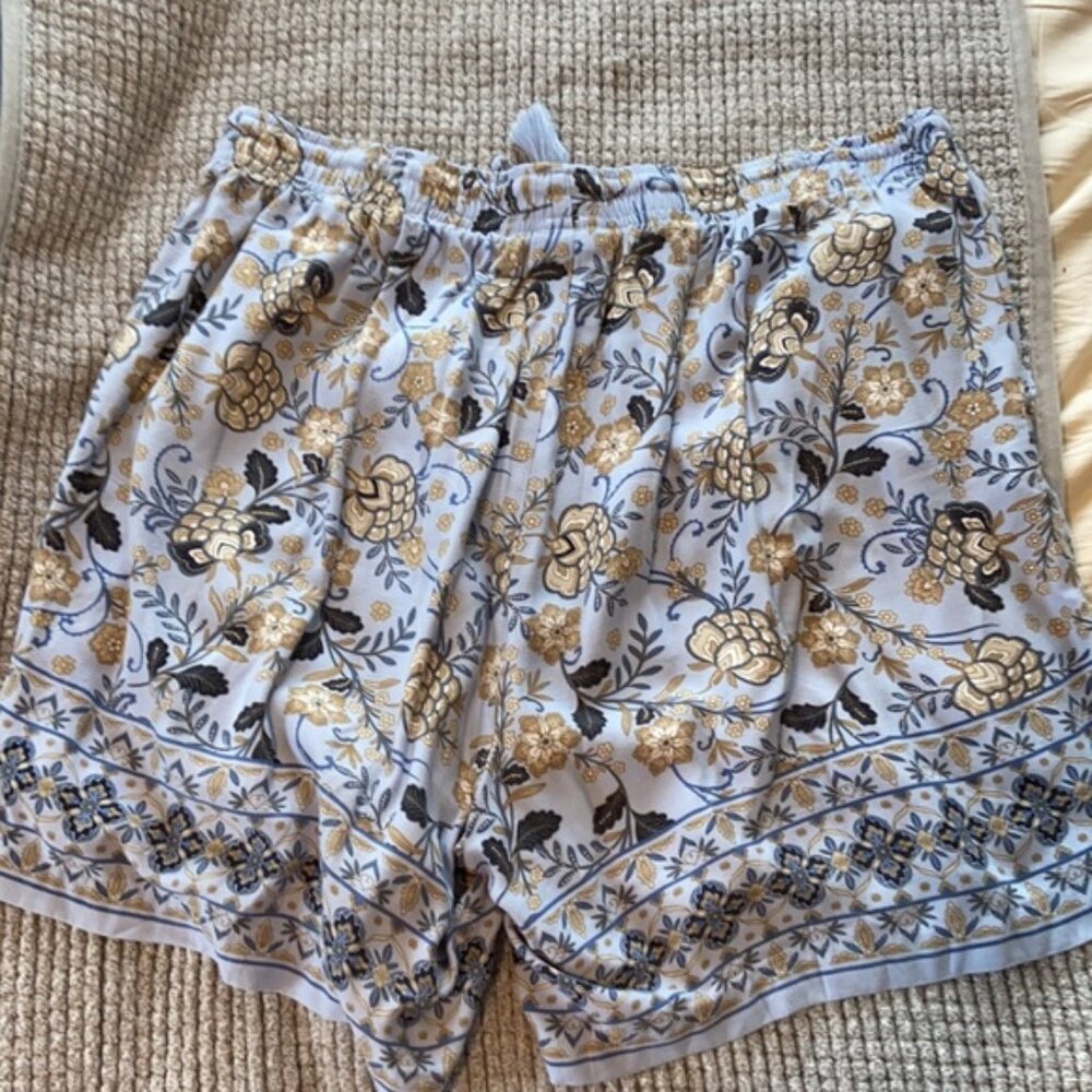 6” inseam paisley print shorts